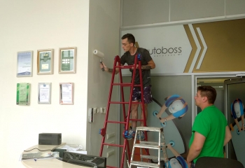 Ремонт сервісного автоцентру