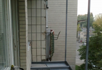 Розширення балкону
