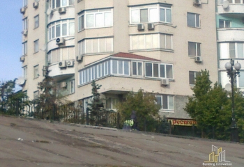 Скління офісу