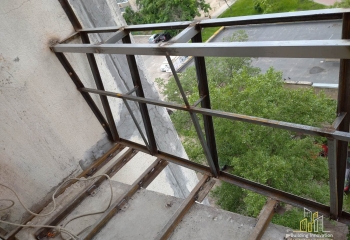 Розширення балкону