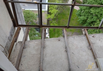 Розширення балкону